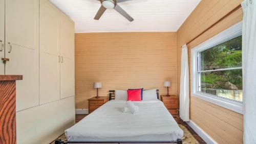 Hardys Bay House | 'Otella Cottage' by Accom Holidays