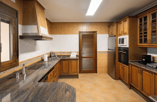 Old Town Baeza Apartment | Oteses11 Amplitud-confort-tranquilidad en el Centro de Baeza. Parking Privado