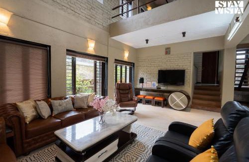 Panchgani Villa | Otonia by StayVista with Indoor swimming pool, Modern interiors & a mix of indoor & outdoor games