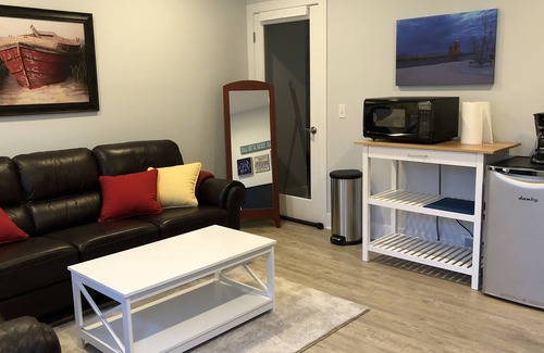 Ottawa Beach Apartment | Ottawa Beach Historic District Guest Suite
