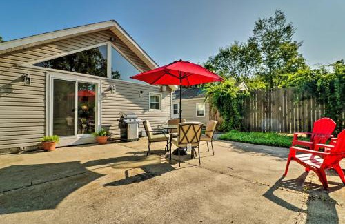 Bedford House | Ottawa Lake Home with BBQ and Patio, 15 Mi to Toledo