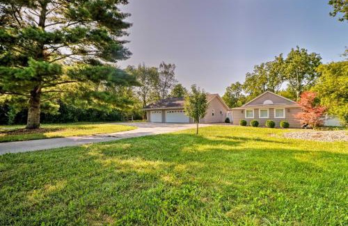 Bedford House | Ottawa Lake Home with BBQ and Patio, 15 Mi to Toledo