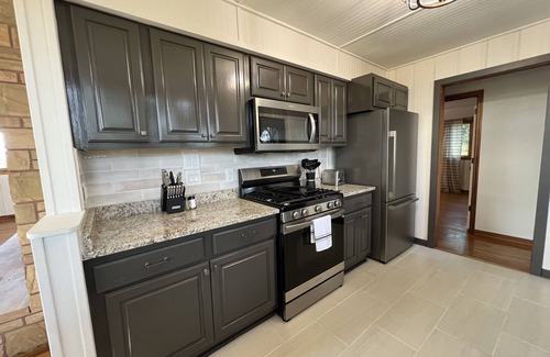 Otto Cabin | Otto, NC Mountain Family Cabin w/breathtaking view, sleeps 10 access to river
