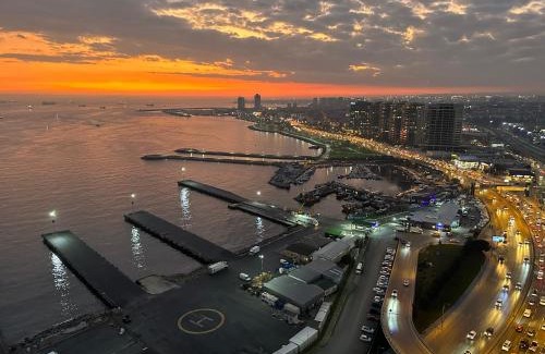 Zeytinburnu Apartment | Ottomare Suites luxury apartment with pool with amazing view