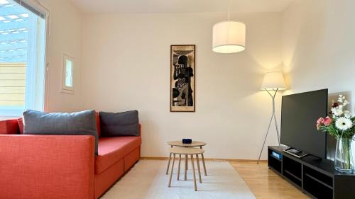 Oulu Apartment | Oulu Modern 2BR with Sauna, Patio and Parking, 10 min to Center