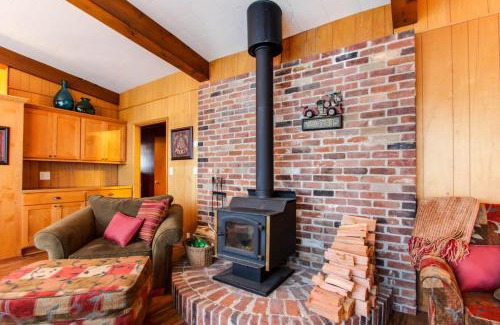Worley House | Our Cabin on Sun Up Bay