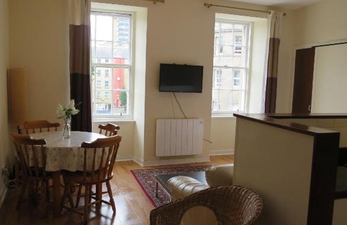 Newington Apartment | Our City - St Patrick Square
