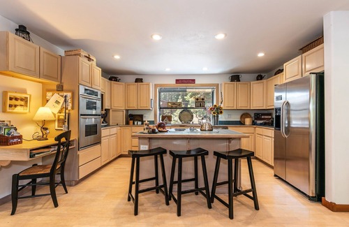 Truckee House | OUR GUESTS LOVE THIS HOUSE! The Copenhagen Haus Has The Perfect Floorplan.