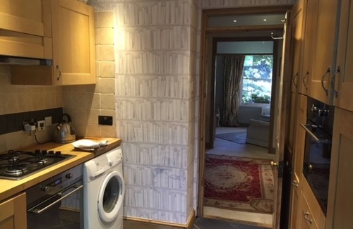 St. Mary's Park House | Our house is furnished as a home, in a traditional English country house style.