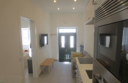 Lagos City Center House | Our Lagos Oasis - Close To It ALL!