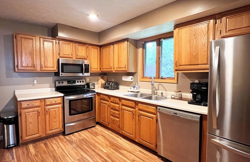 Cheat Lake House | Our Lovely Lake House Large Groups Welcome + Great Location!