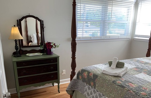 Travelers Rest House | Our Nest in Travelers Rest on the Swamp Rabbit Biking Trail near Furman U