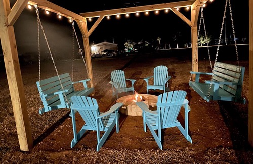 Yantis House | Our Stilt House at Lake Fork - 4BD & NEW Fire Pit!