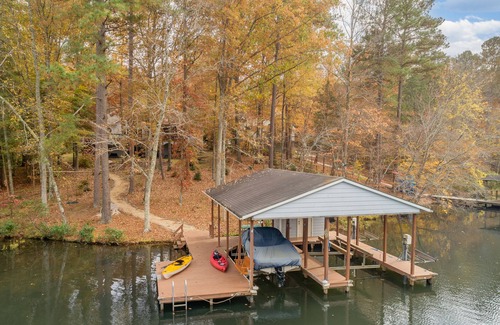 Wise House | Our Summer Place - Luxury rental on serene deep-water cove