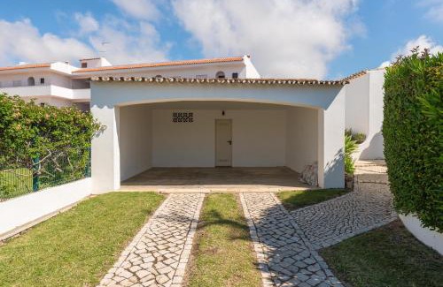 The Strip House | Oura Family House