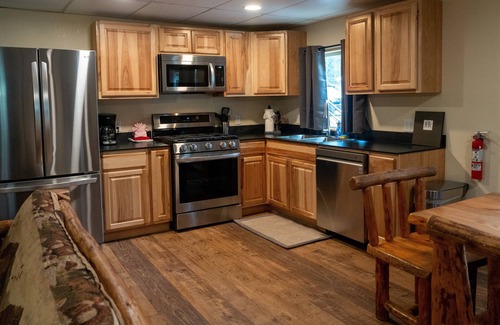 Ouray Hotel | Ouray Riverside Resort - Inn & Cabins