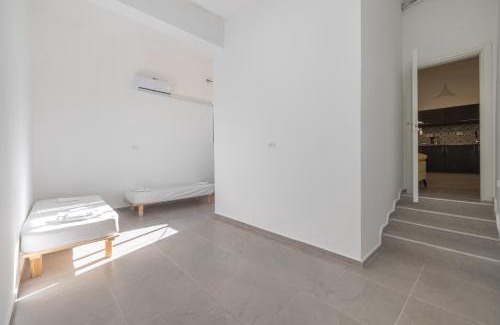 Florentin Apartment | OurPlace Abulafya LIving
