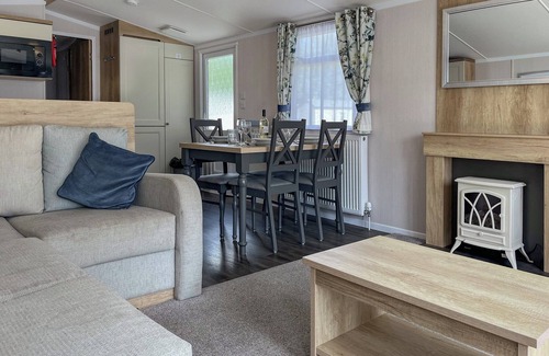Lamesley Cottage | Ousbrough Tail-Wag Retreat - UK50088