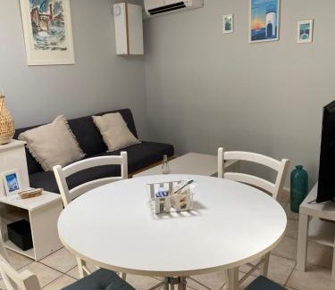 Puisserguier Apartment | Oustalou Bel Air