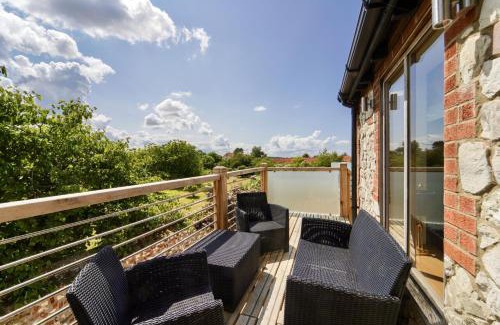 Titchwell House | Out of Focus