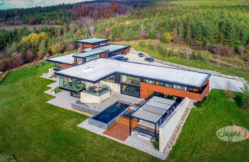 The Blue Mountains House | Out of this world LA inspired pad in Clarksburg with studio! 6bdrm 6bath!