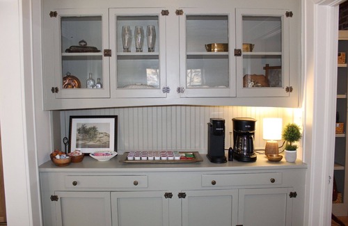 Old Town House | Out the Door, Into Downtown-Walk to Dining, Shops, Parks, and Entertainment!