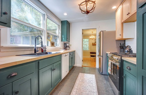 Williamsville Cabin | Outdoor-Adventure Haven 14 Mi to Mount Snow Skiing