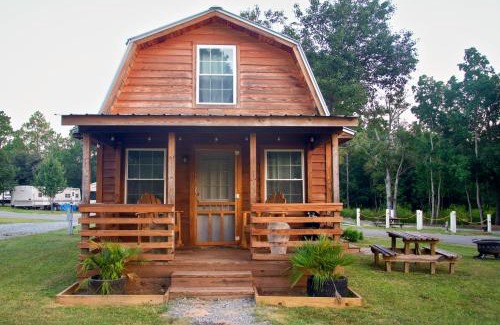 Ashburn House | Outdoor Adventure Retreats - Wanee Lake Golf & RV