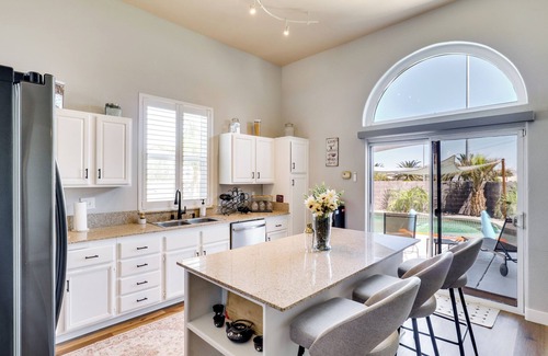 Foothills House | Outdoor Entertaining Space: Family Henderson Home