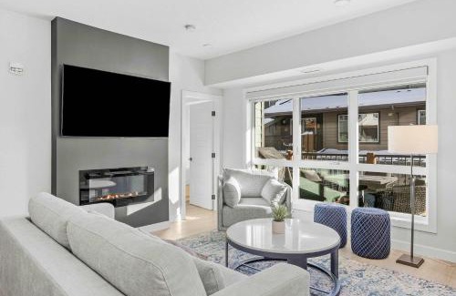 Copperstone Resort Apartment | Outdoor heated pool and hot tub Stunning 3Bd sanctuary