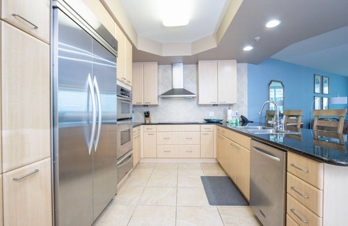 Orange Beach East Condo | Outdoor & Indoor Pools! | Waterfront View