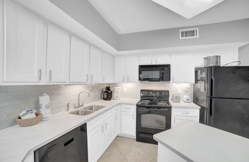 Orange Beach Condo | Outdoor & Indoor Pool! | Gulf Front