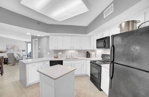 Orange Beach Condo | Outdoor & Indoor Pool! | Gulf Front