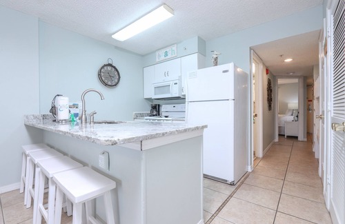 Gulf Shores Condo | Outdoor & Indoor Pool! | Gulf Front