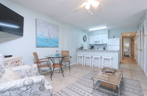Gulf Shores Condo | Outdoor & Indoor Pool! | Gulf Front