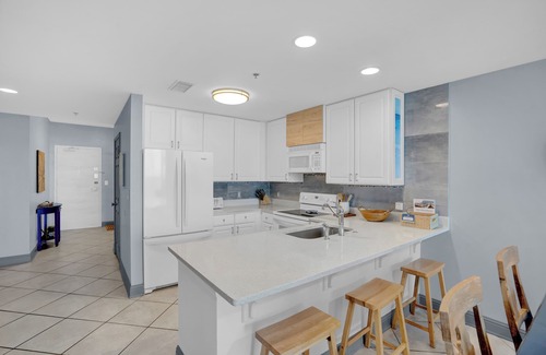 Gulf Shores Condo | Outdoor & Indoor Pools! | Gulf Front