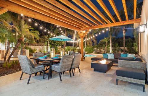 Roadrunner Estates East House | Outdoor Misters W Pool, Bbq & Elegant Renovation
