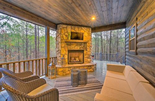Broken Bow House | Outdoor Paradise with Hot Tub, Firepit, BBQ and More!