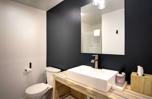 Ponderay Hotel | Outdoors Inn
