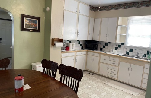 Medina House | Outdoorsman's Dream OR Quiet Family Get Away