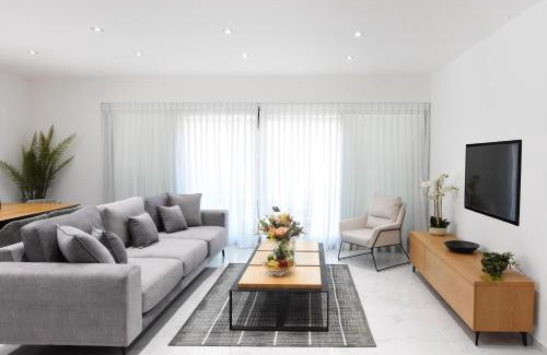 Tel Aviv Promenade Apartment | Outer Space by HolyGuest