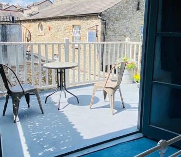 Kirkby Lonsdale Apartment | Outhouse Bothy
