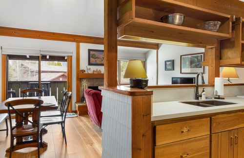 Moose Wilson Road Condo | Outpost: Geranium 2622
