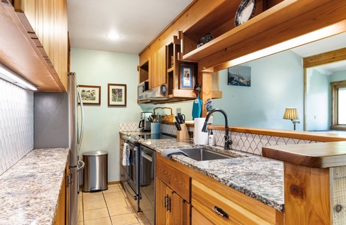 Moose Wilson Road Condo | Outpost: Geranium 2623