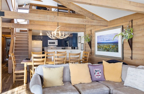 Jackson Hole House | Outpost: Golf Creek 15 - Close to National Park!