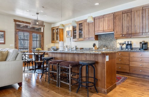 Jackson House | Outpost: Love Ridge 251 - Spacious, Air Conditioned