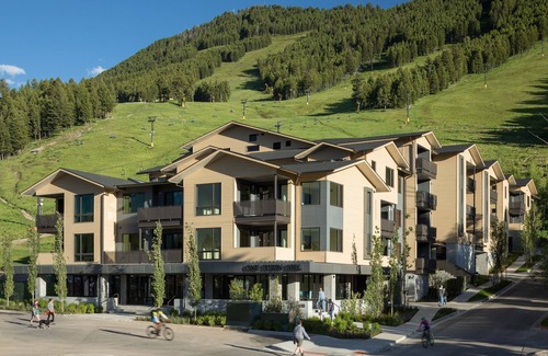 Jackson Condo | Outpost: One Town Hill 204 - Base of Snow King Mtn