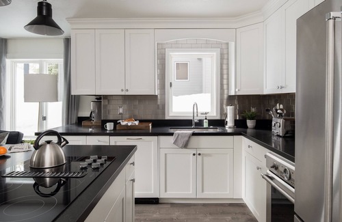 Teton Village Condo | Outpost: Rendezvous B1 -Renovated, Hot Tub Access!