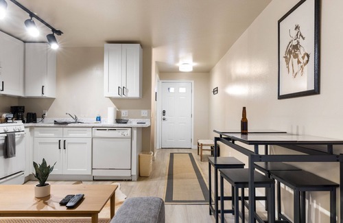 Jackson Apartment | Outpost: Town Square Lodge 1 - Close to Town Square!