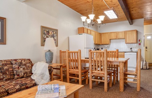 Jackson Apartment | Outpost: Town Square Lodge 11 - Close to Town Square